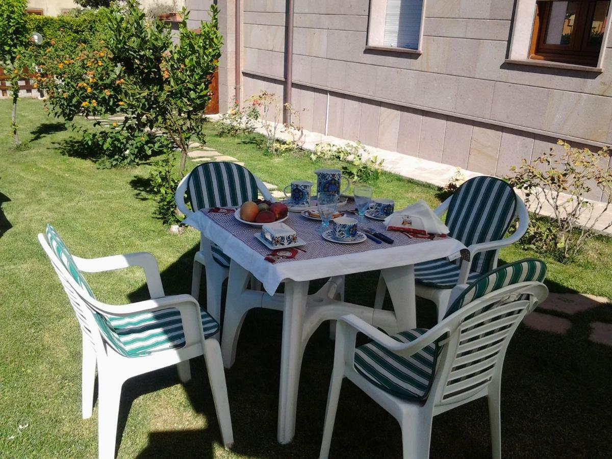 Bed and Breakfast Sa Mariposa à Ittiri Extérieur photo